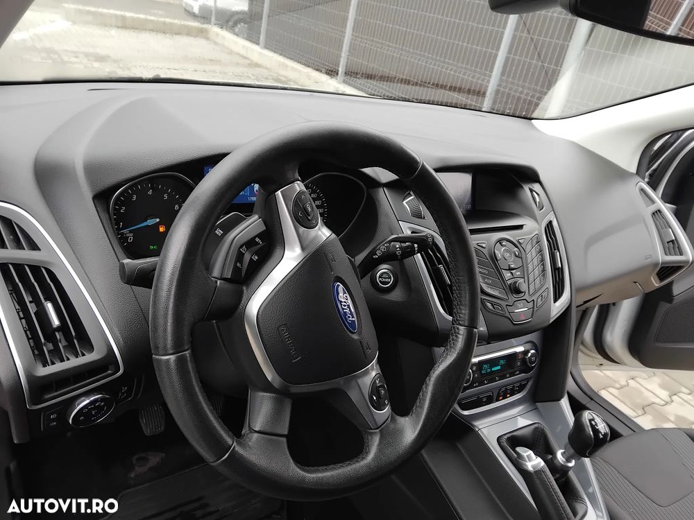 Ford Focus 1.6 EcoBoost Start-Stopp-System SYNC Edition - 10