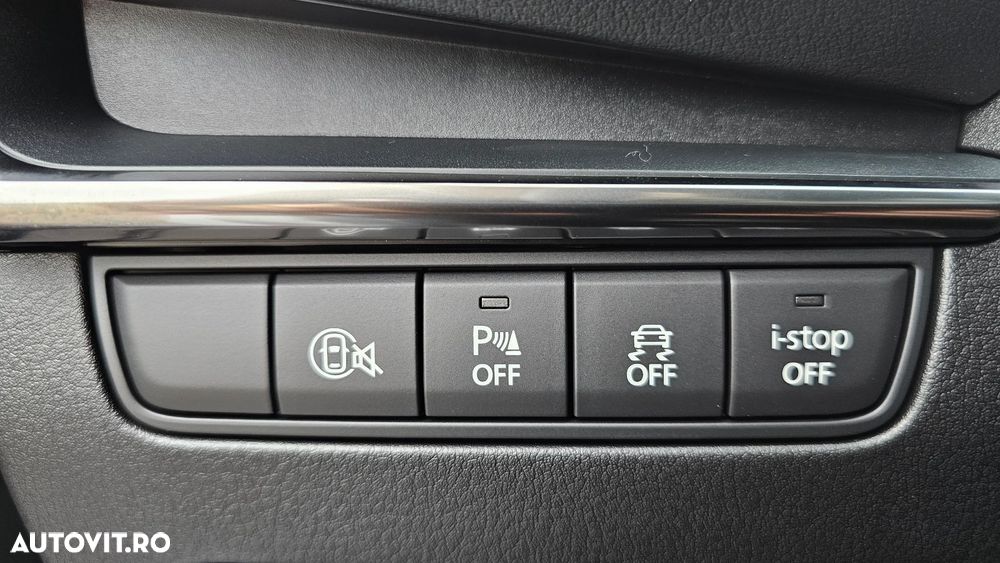 Mazda 3 e-SKYACTIV-X 186 M HYBRID Aut. HOMURA - 14