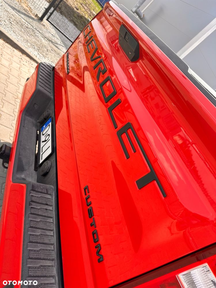 Chevrolet Silverado - 13