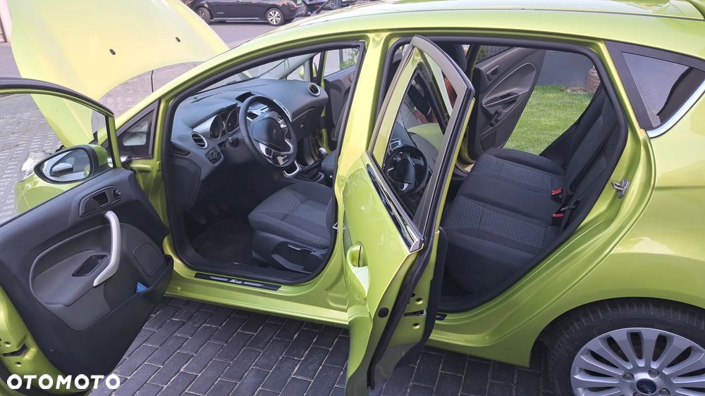 Ford Fiesta - 9