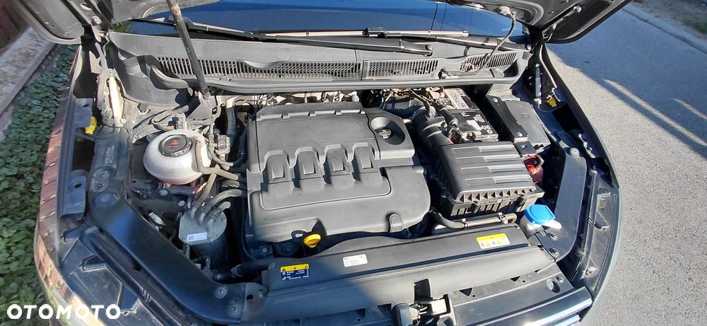 Volkswagen Touran - 21