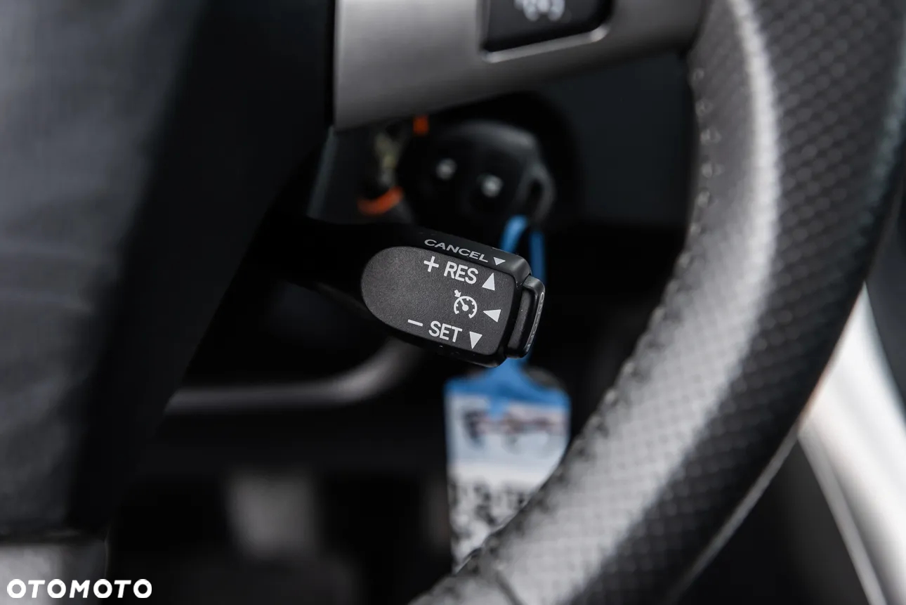 Toyota Auris 1.6 Premium - 19