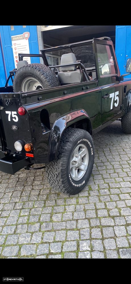 Land Rover Defender 90 2.5 Td5 E - 7
