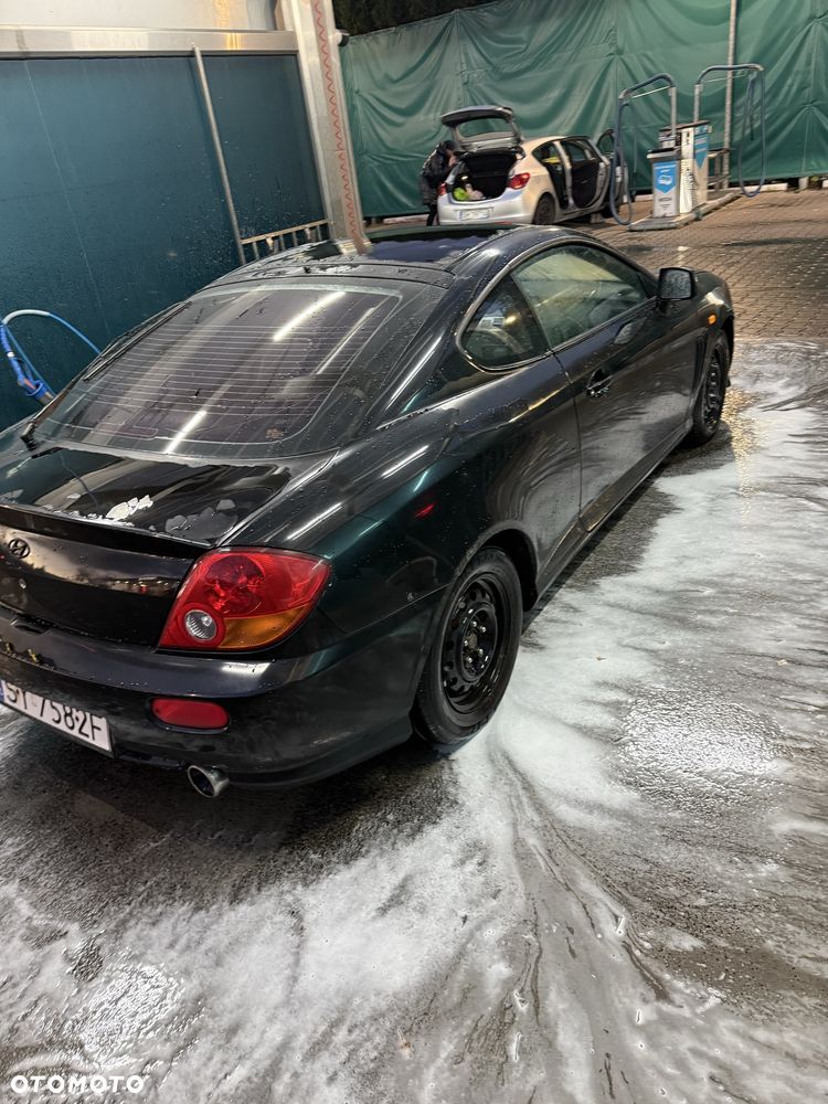 Hyundai Coupe - 3