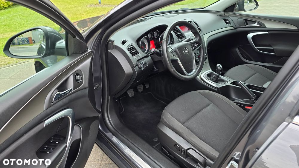 Opel Insignia - 8