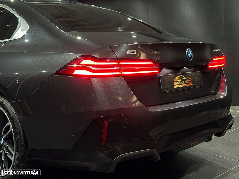 BMW i5 eDrive40 Pack Desportivo M - 12