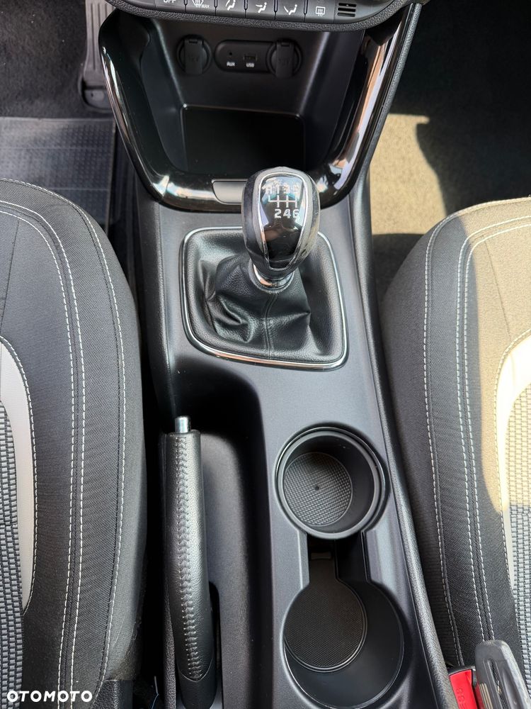 Kia Ceed - 13
