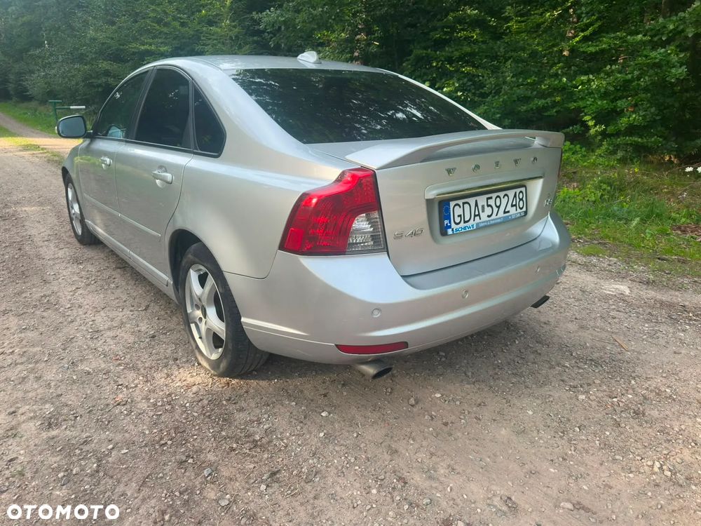 Volvo S40 D3 R-Design - 8