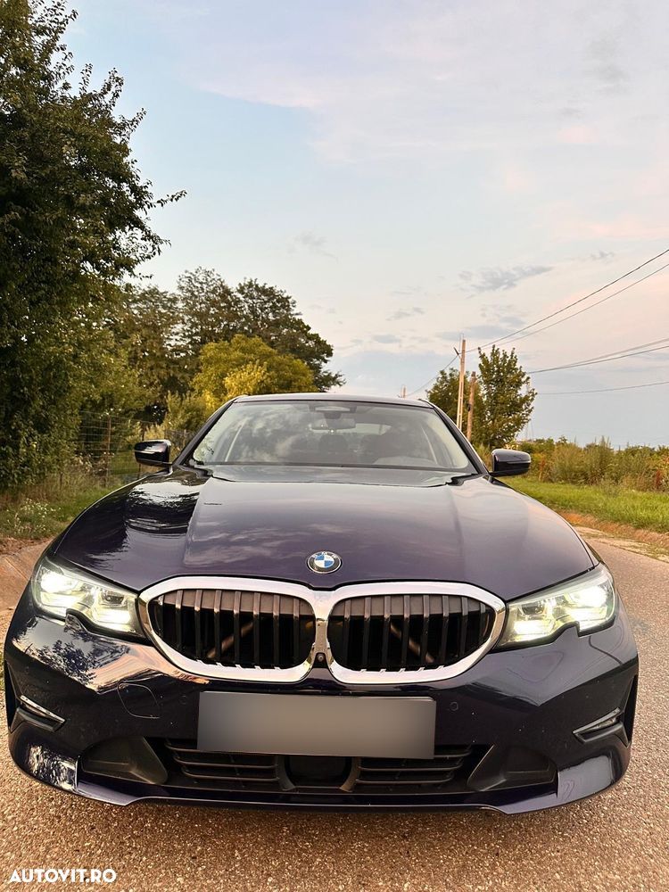 BMW Seria 3 318i Aut. Luxury Line - 11