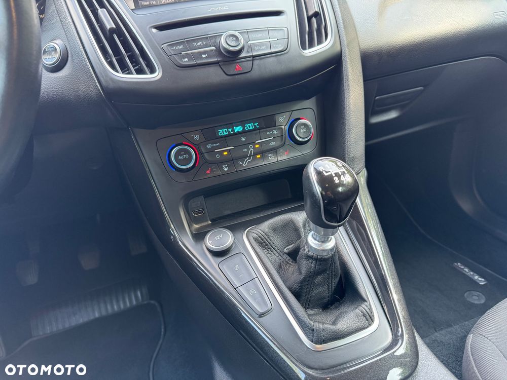Ford Focus 1.0 EcoBoost Titanium - 20