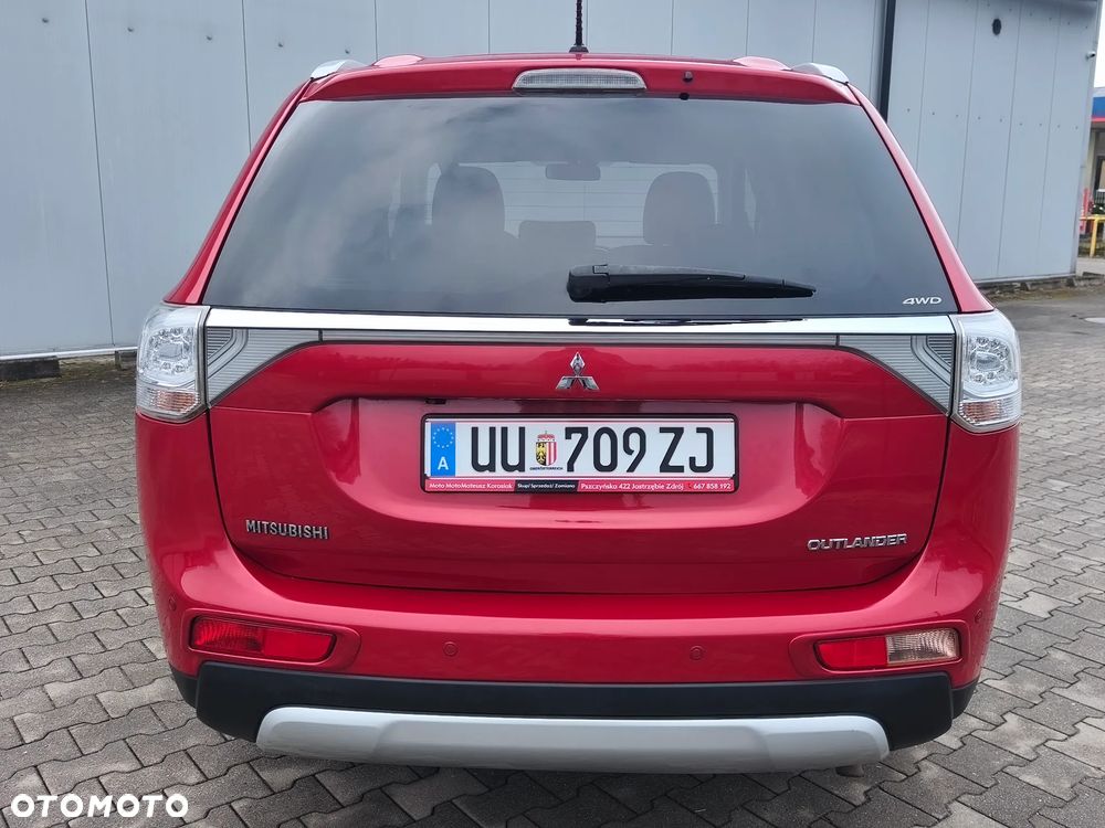 Mitsubishi Outlander 2.0 4WD Invite - 6