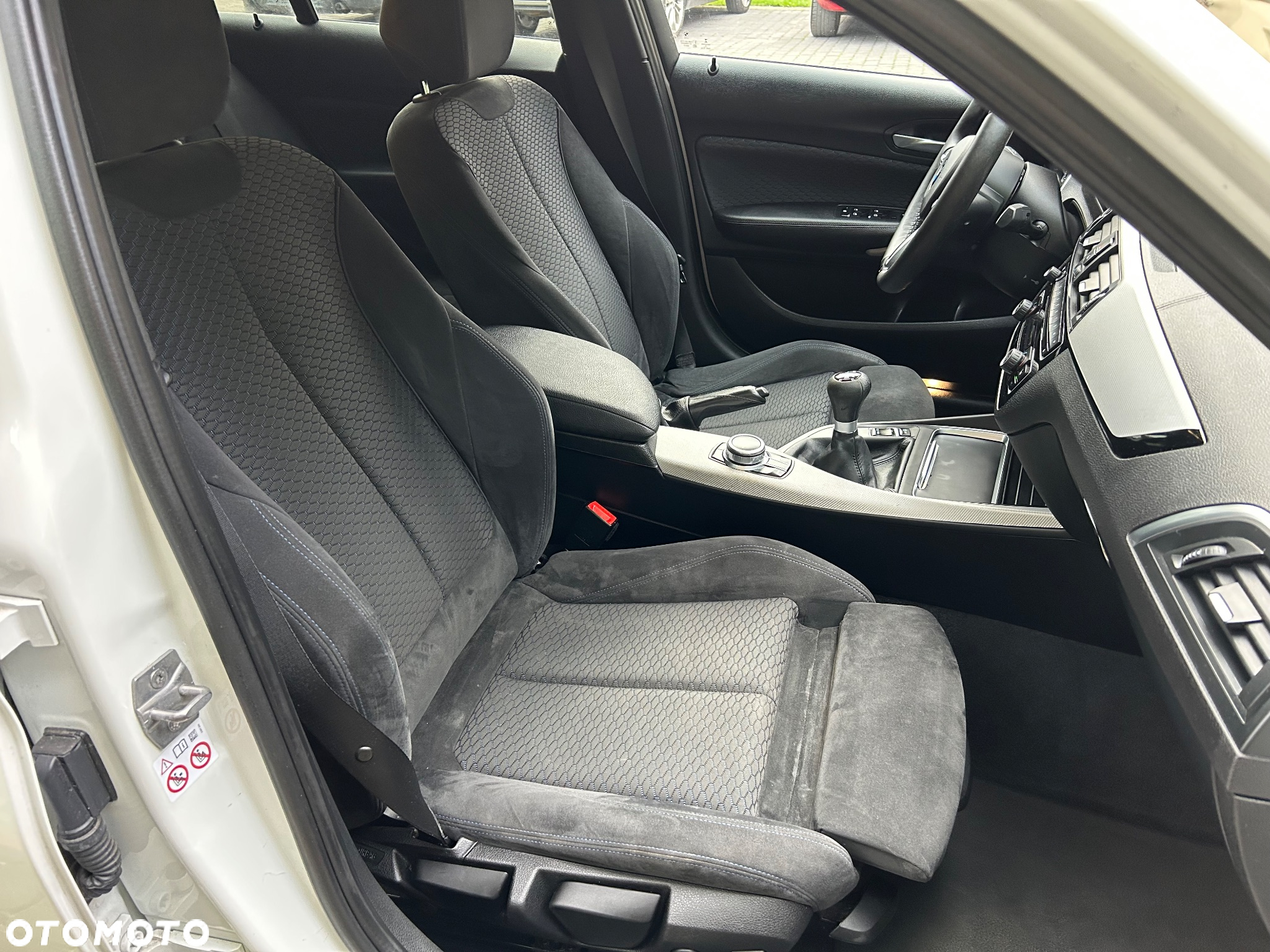 BMW Seria 1 118i M Sport - 34