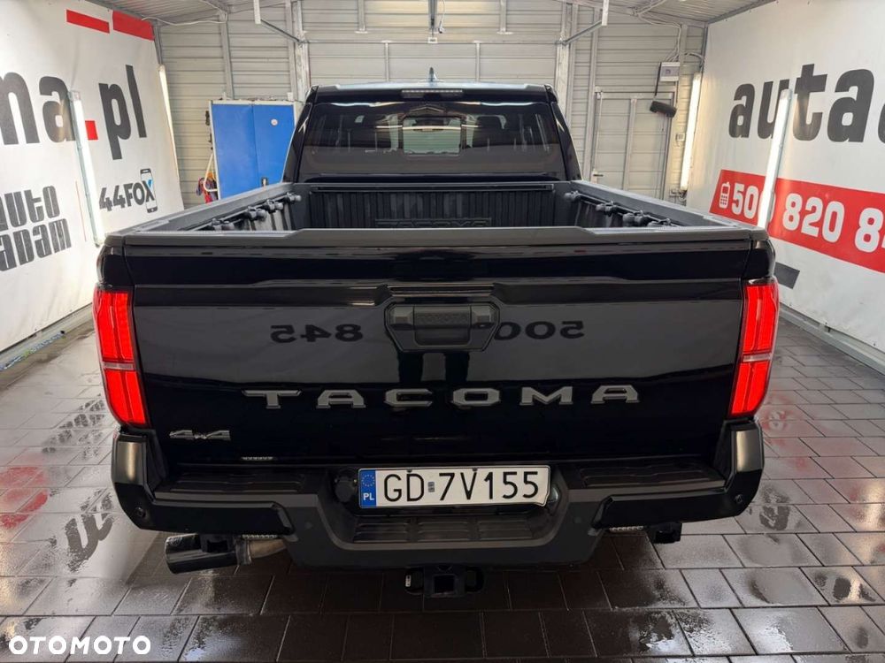 Toyota Tacoma - 7