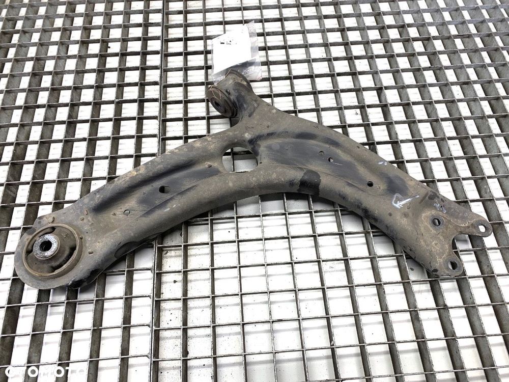 WAHACZ PRAWY PRZÓD  VW PASSAT B8 Variant (3G5, CB5) 2014 - 2022 2.0 TDI 140 kW [190 KM] olej - 1