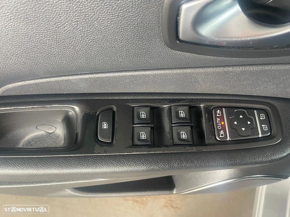 Renault Captur ENERGY dCi 90 S&S Intens - 26