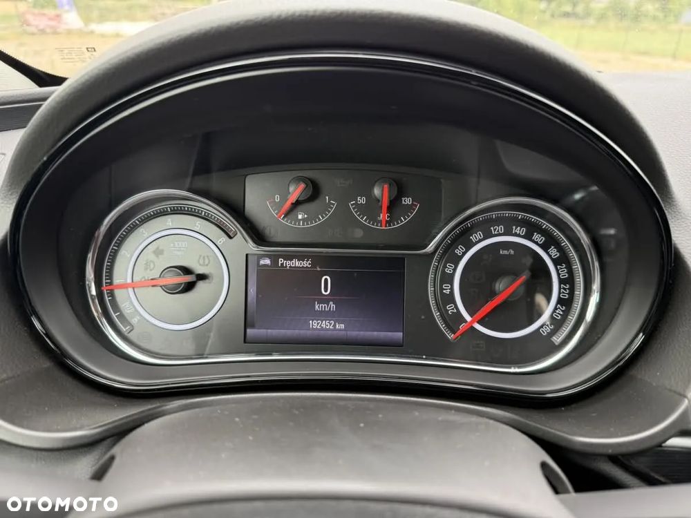 Opel Insignia 2.0 CDTI Innovation S&S - 26