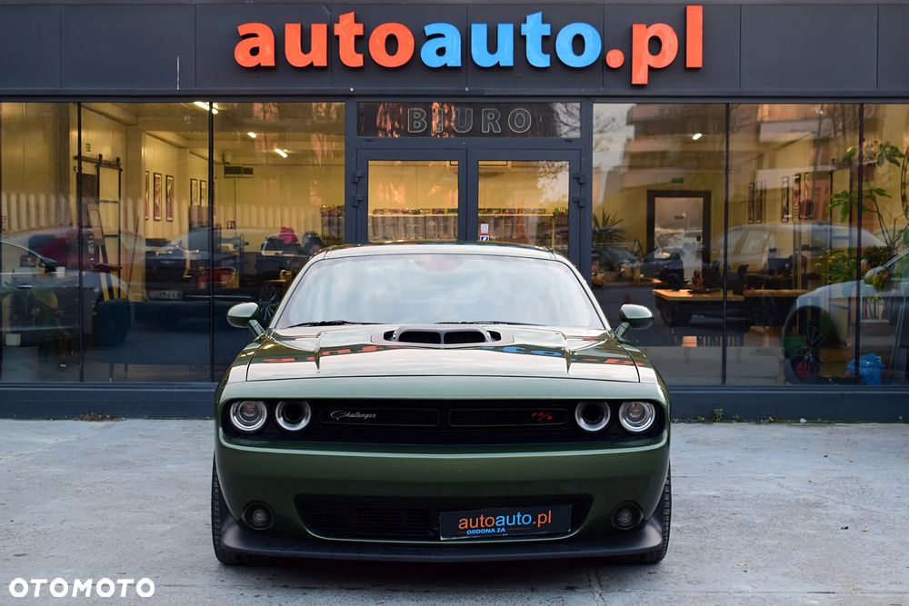 Dodge Challenger