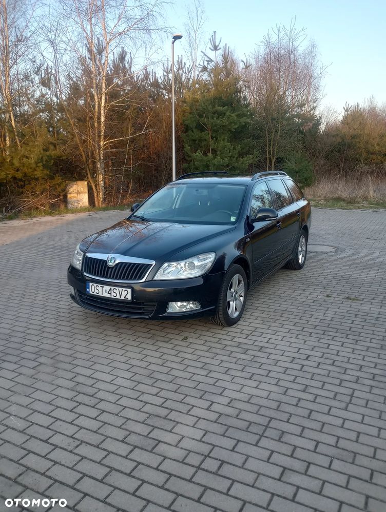 Skoda Octavia 1.8 TSI Family Plus - 2