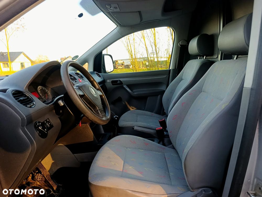 Volkswagen Caddy - 12