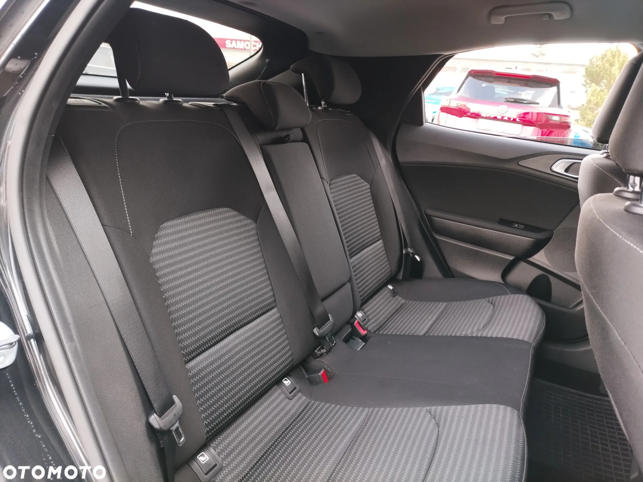 Kia XCeed 1.5 T-GDI M - 16