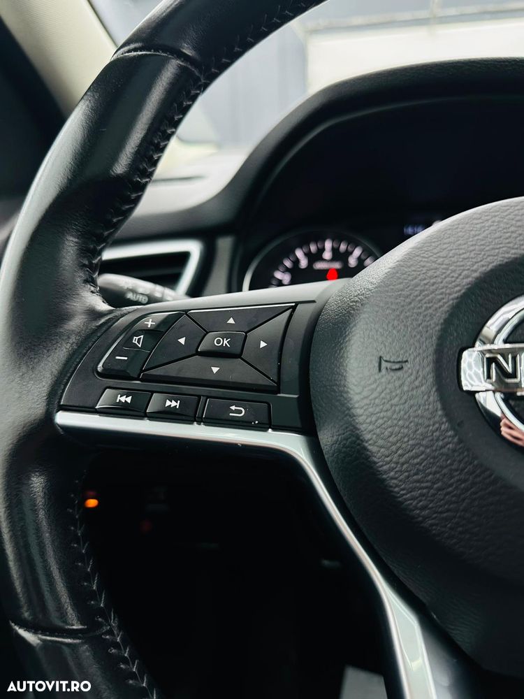 Nissan Qashqai 1.2 DIG-T N-Vision - 29