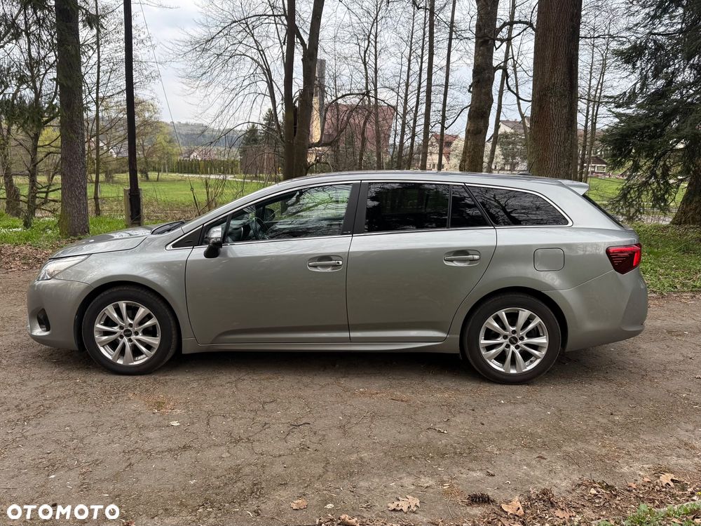Toyota Avensis Touring Sports 1.8 Edition S+ - 8