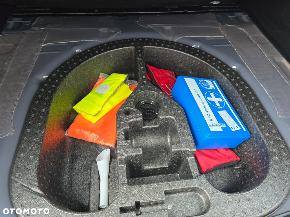 Ford Focus 2.0 EcoBoost ST - 24