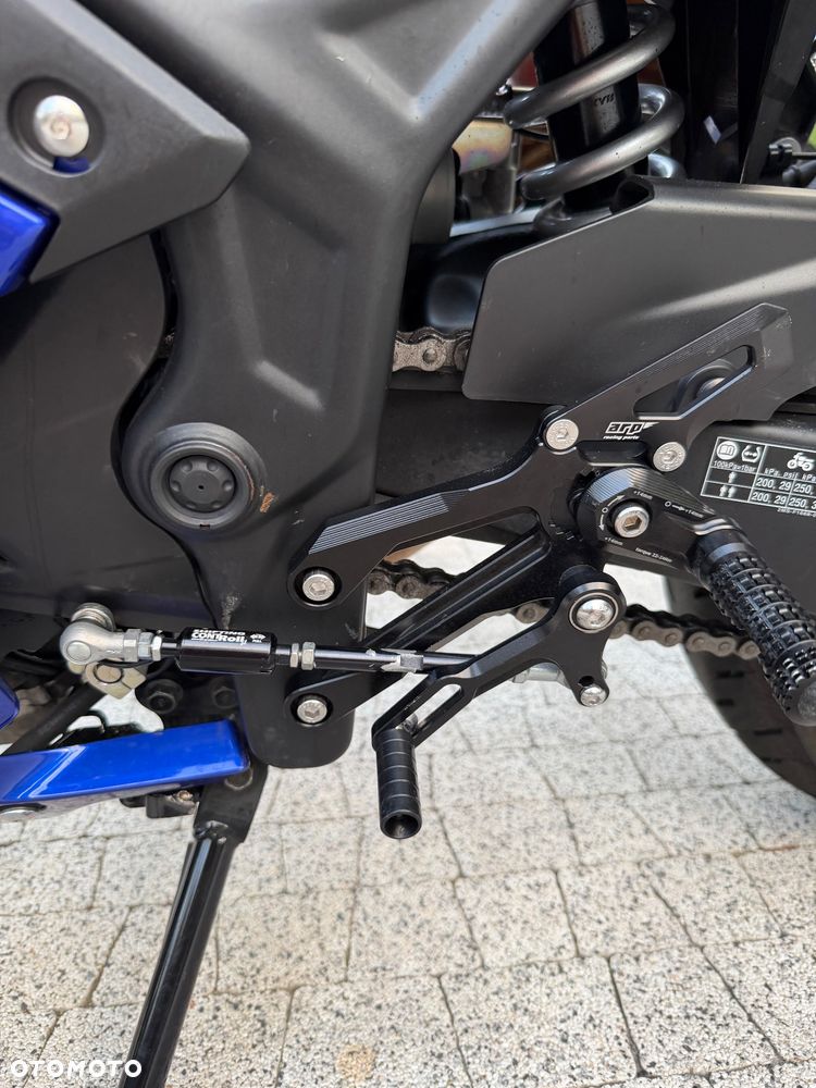 Yamaha R3 - 17