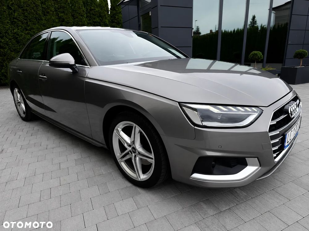 Audi A4 Limousine - 2