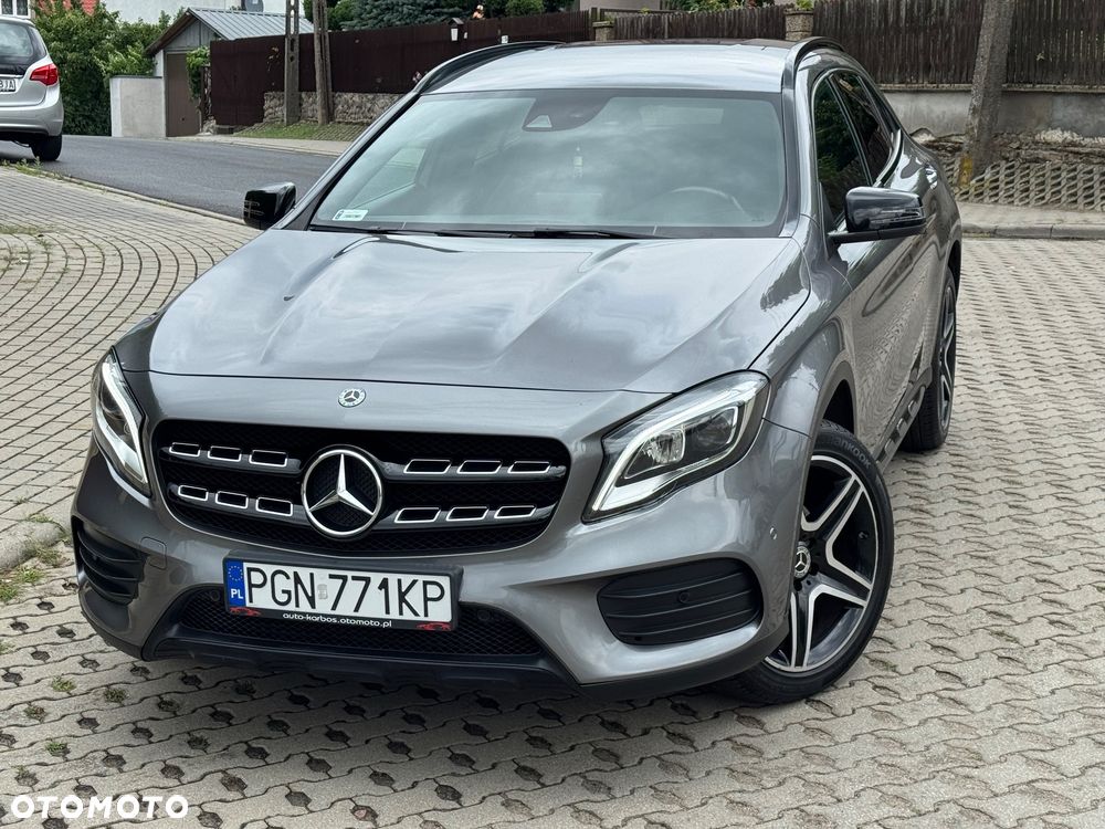 Mercedes-Benz GLA - 1