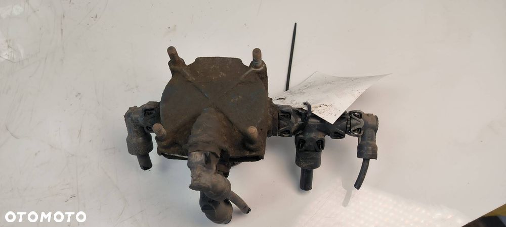 ZAWÓR POWIETRZA RENAULT PREMIUM 460 DXI - 4