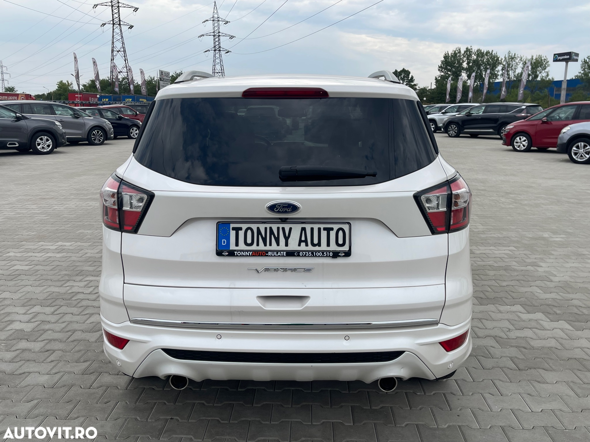 Ford Kuga 2.0 TDCi 4WD Powershift Vignale - 6