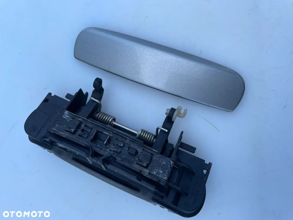 KLAMKA PRAWY PRZÓD AUDI A4 B6 LY7Q 4B0839885 8E0839239 - 3