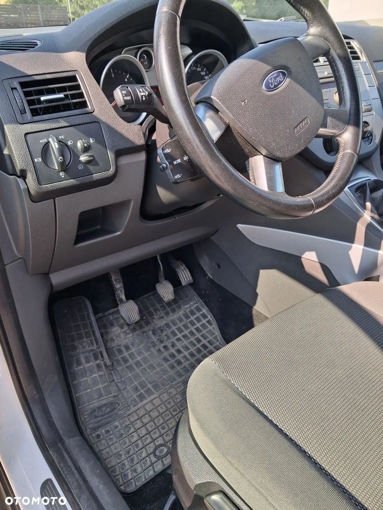 Ford Kuga 2.0 TDCi Trend - 7