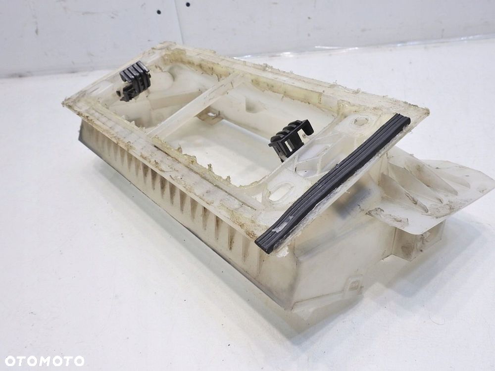 OBUDOWA FILTRA KABINOWEGO SAAB 9-3 II 1.9 TID - 5