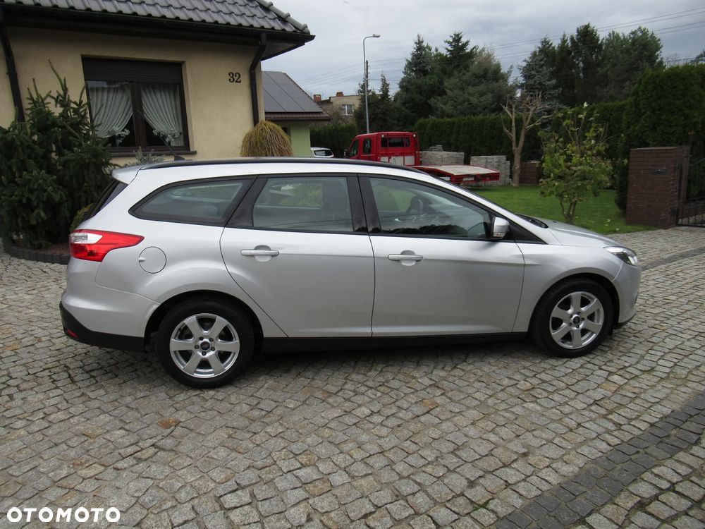 Ford Focus 1.6 Ambiente - 13