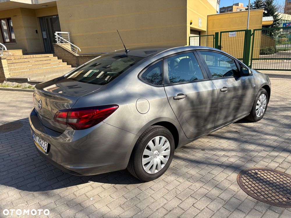 Opel Astra 1.6 EU6 - 7