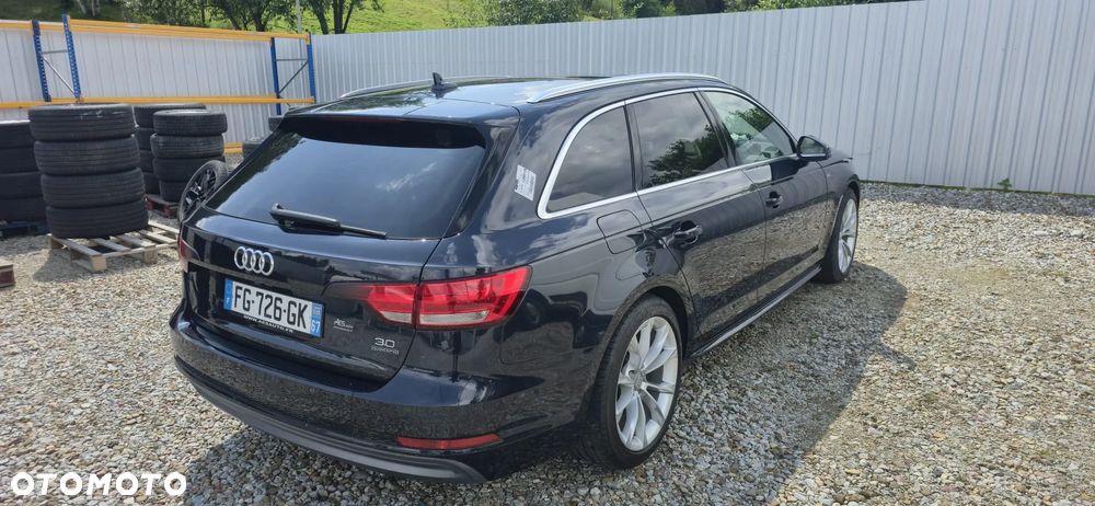 Audi A4 Allroad - 12