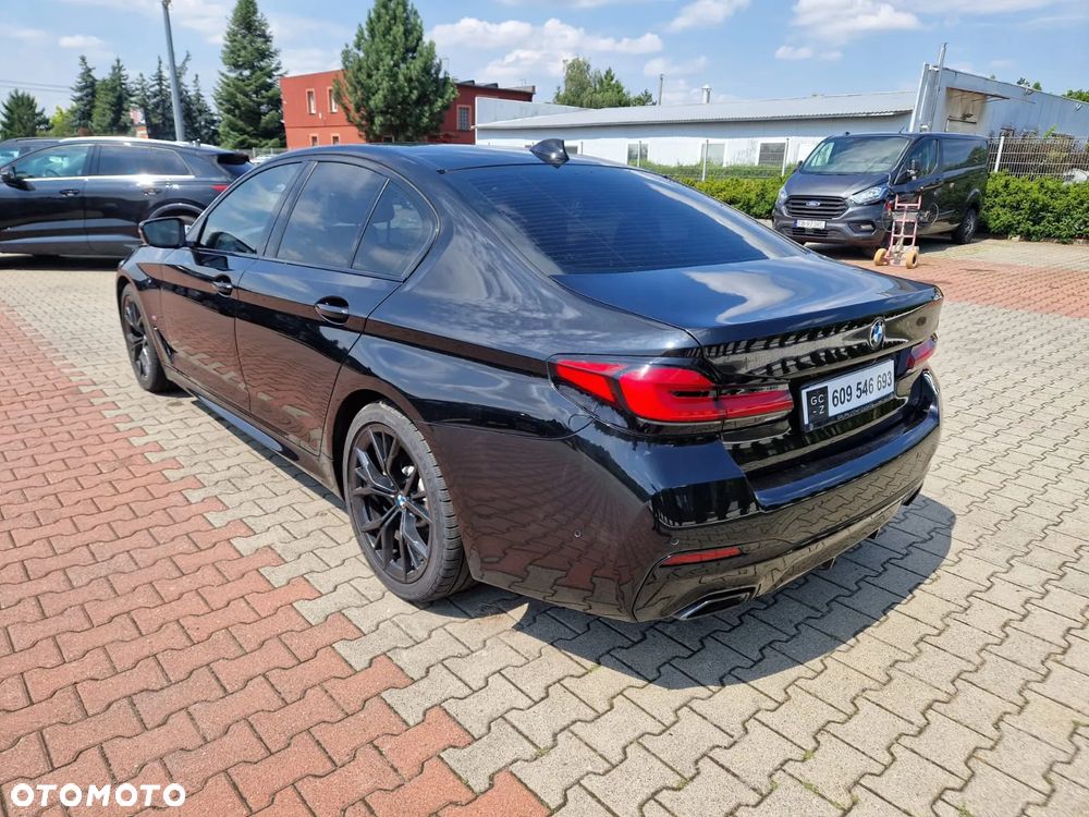 BMW Seria 5 520d xDrive mHEV M Sport sport - 6