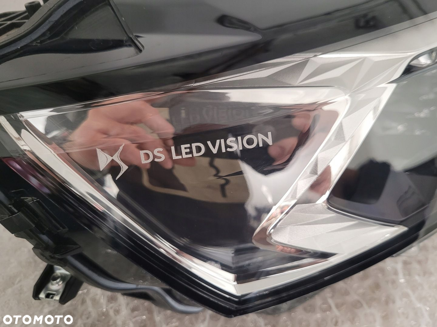 Citroen DS7 Crossback lampa przod full led idealna - 3