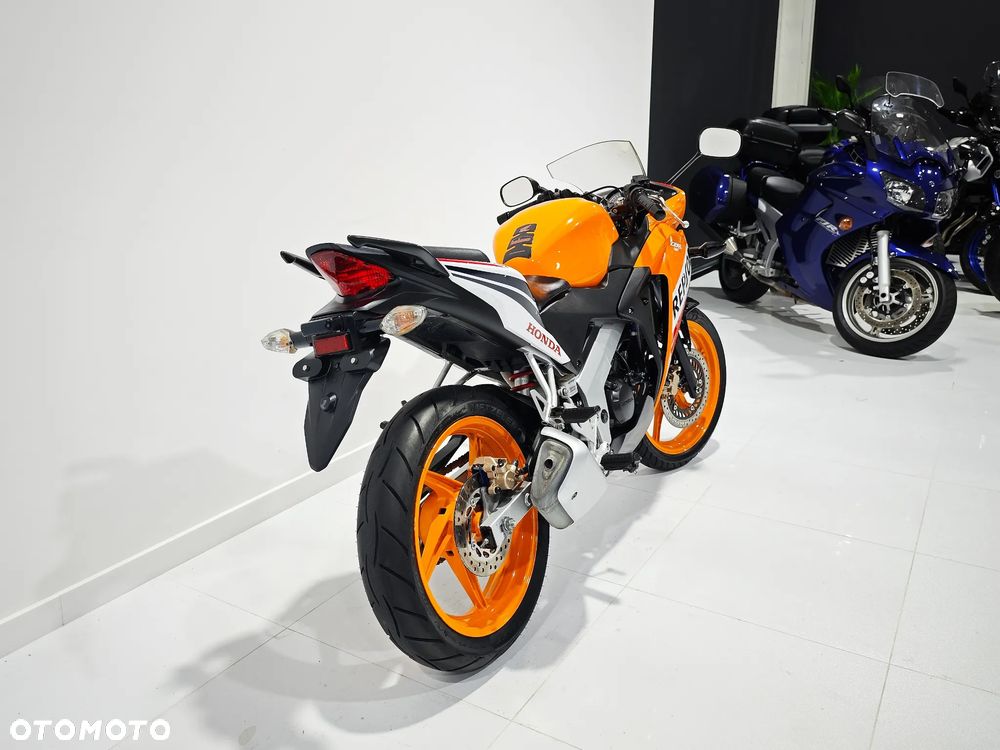 Honda CBR - 8