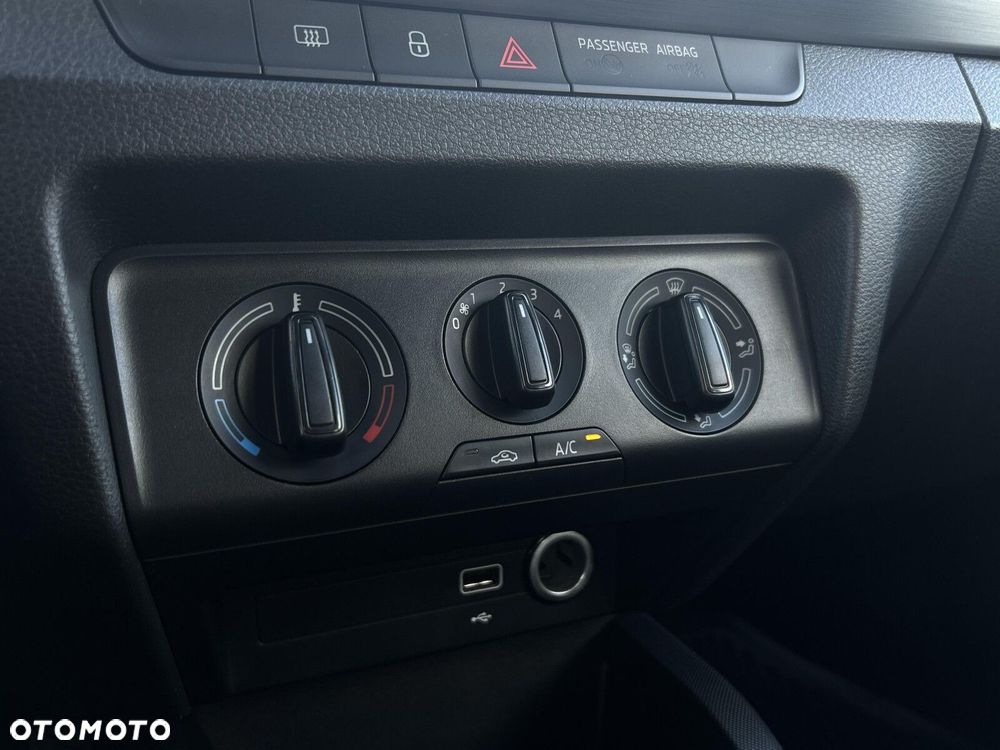 Skoda Fabia 1.0 TSI Ambition - 25