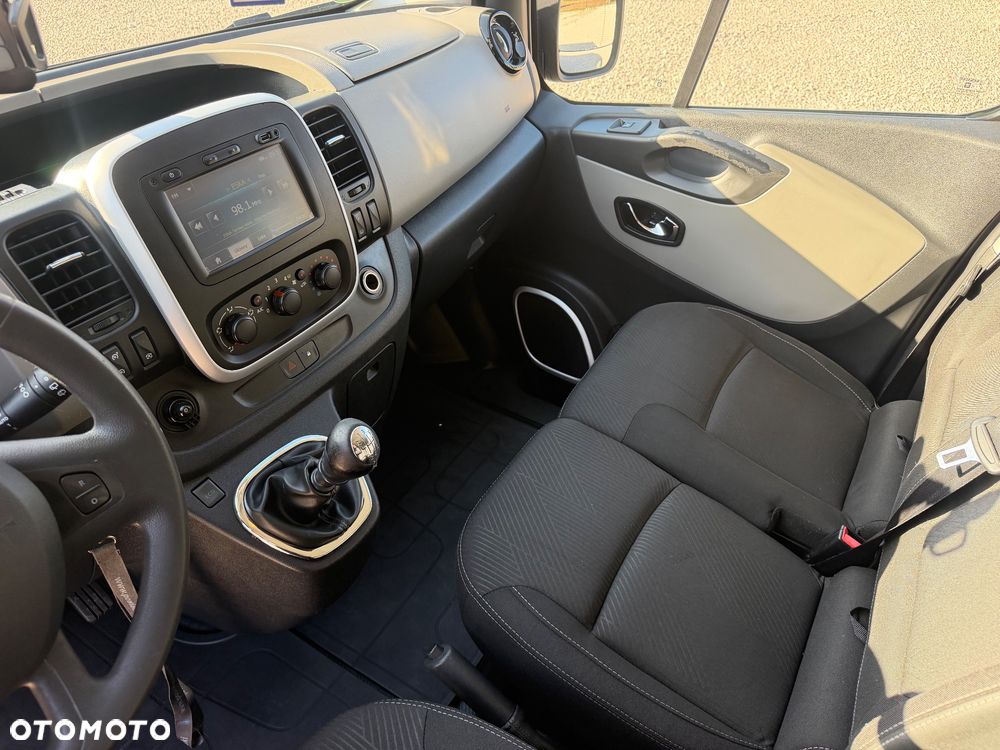 Renault Trafic - 19