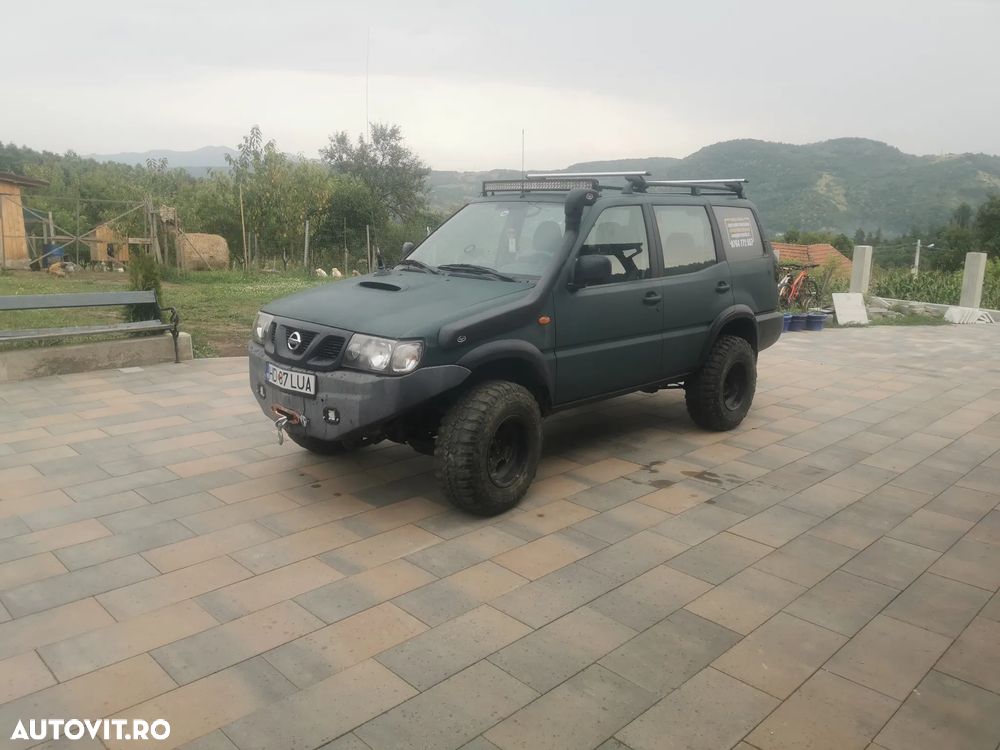 Nissan Terrano 2.7 TDI Sport HT - 6