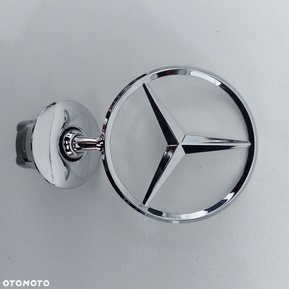 ZNACZEK EMBLEMAT NA MASKE MERCEDES GLE W167 C W204 E W211 W212 W213 S W221 W222 W223 EQS W296 ORYGINAL NOWY 2218800086 - 3