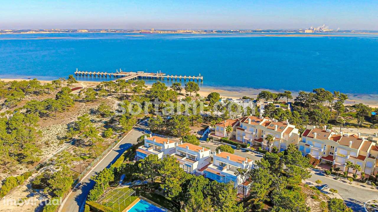 Moradia Geminada T4 Venda em Carvalhal,Grândola - Grande imagem: 2/24