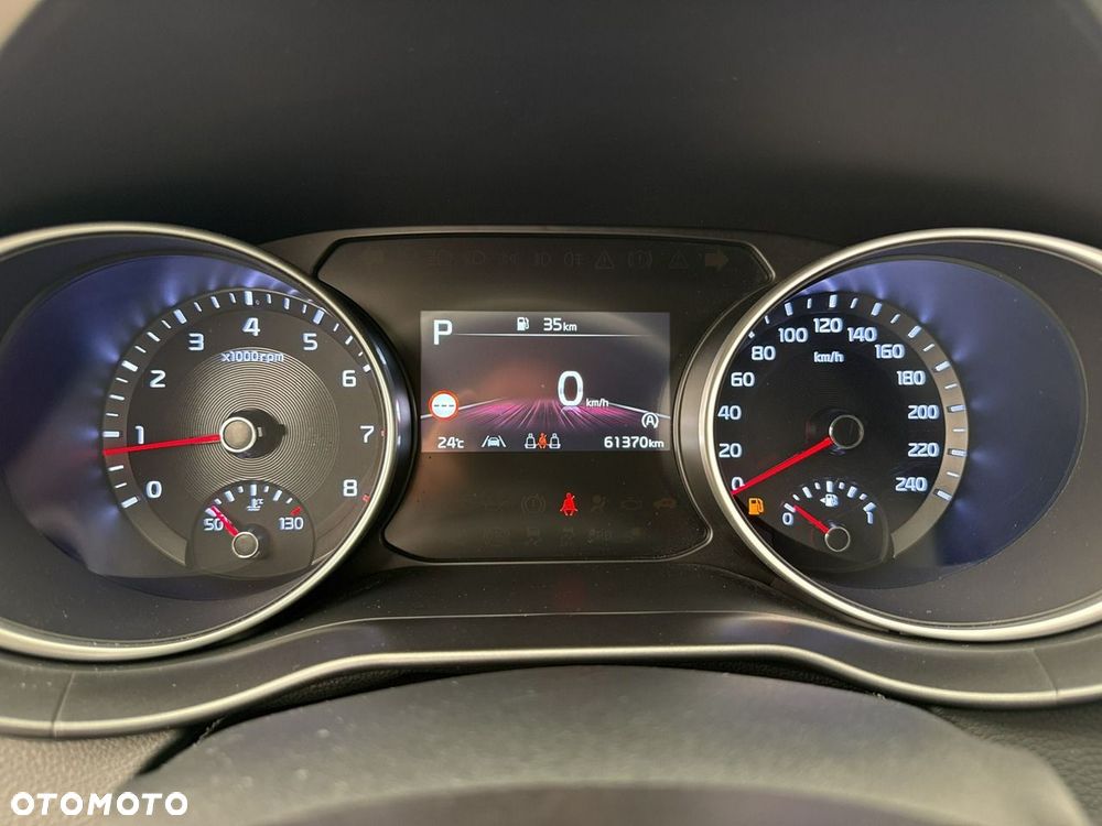 Kia Ceed - 16