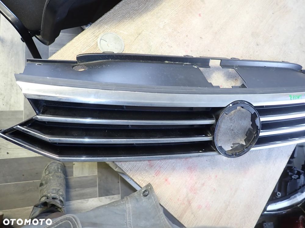 VOLKSWAGEN PASSAT B8 ATRAPA GRILL 3G0853653 3G0853651 - 2