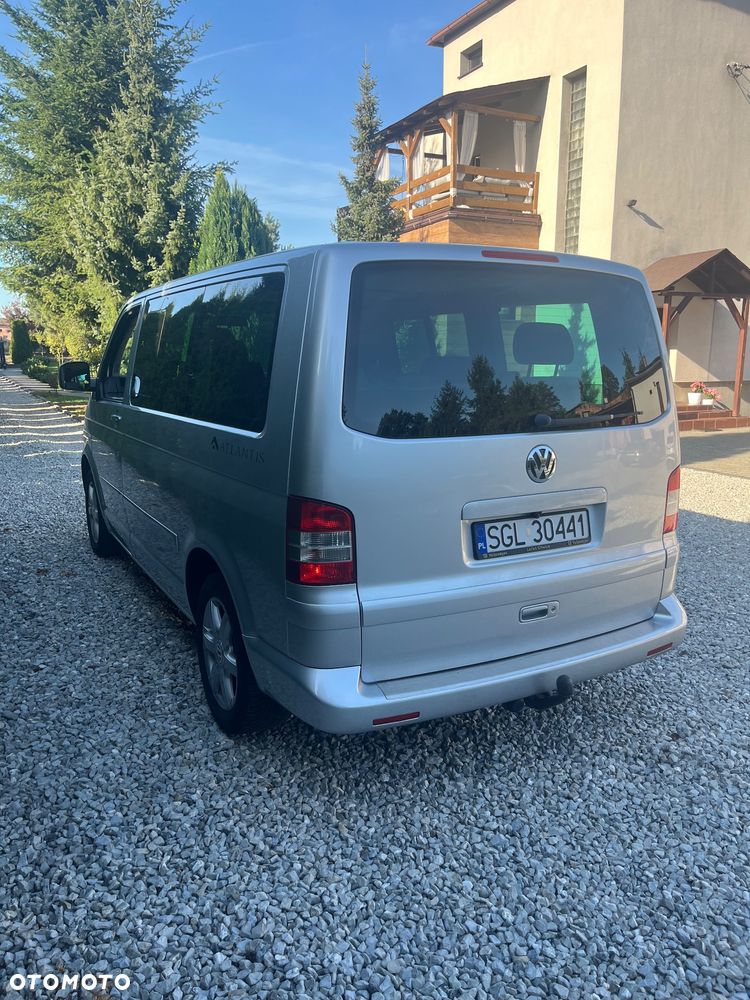 Volkswagen Multivan - 15