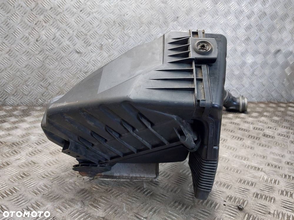 OBUDOWA FILTRA POWIETRZA PRZEPŁYWOMIERZ RURA AUDI A4 B6 2.0 20V ALT - 9